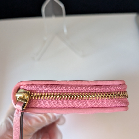 NWOT Tory Burch Kira Chevron Pink Leather  Zippy Wallet - Picture 7 of 11